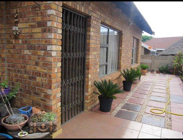 3 BEDROOM HOUSE FOR SALE IN SASOLBURG EXT 10